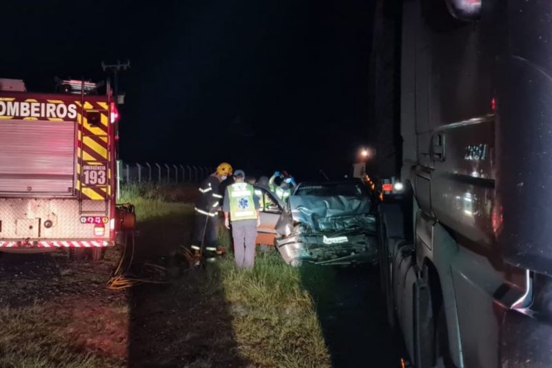 Homem morreu em acidente em Irine&oacute;polis – Foto: CBM/Divulga&ccedil;&atilde;o