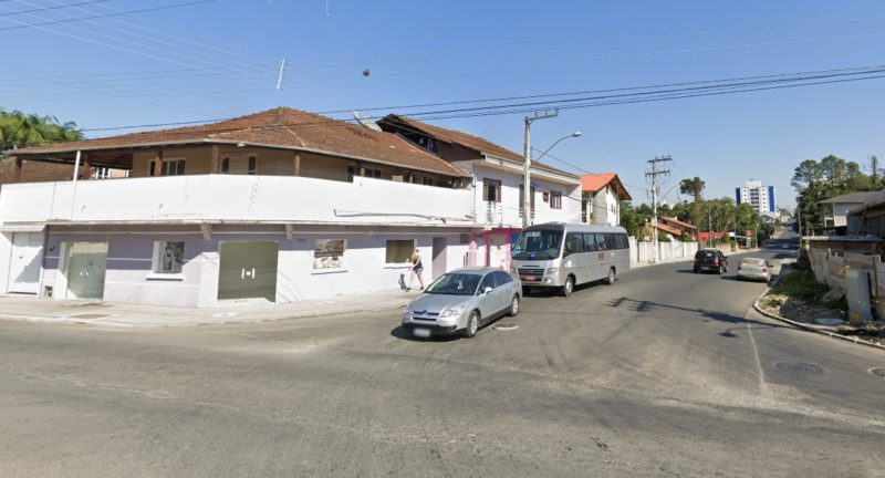 homem é preso ao esconder droga na boca de adolescente