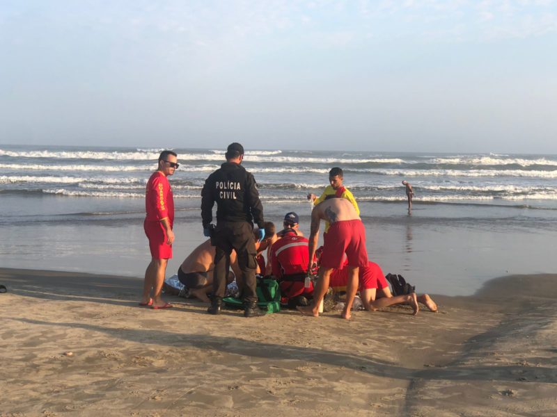 Afogamento aconteceu na praia de Balneário Arroio do Silva &#8211; Foto: Divulgação/CBM/ND