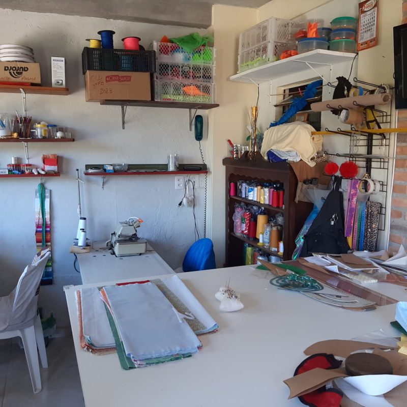 Marco transformou seu espa&ccedil;o de produ&ccedil;&atilde;o em ateli&ecirc; de fornecimento para lojas e encomendas – Foto: Marco Toscaro/Arquivo Pessoal/Divulga&ccedil;&atilde;o/ND