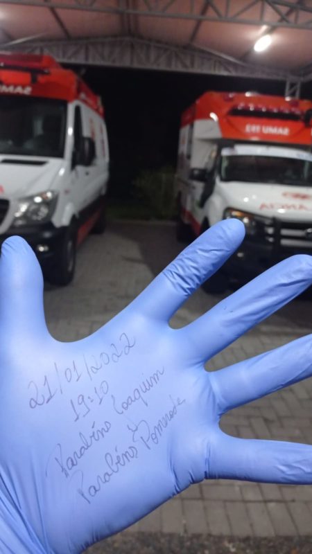 Bebê não esperou chegar ao hospital e nasceu dentro de ambulância em Pomerode – Foto: CBMSC/Divulgação/ND
