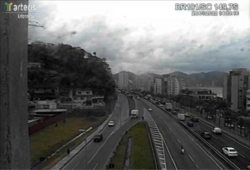 Segundo acidente em 24h na BR-101 em Itapema deixa filas de 9 Km – Foto: Arteris Litoral Sul/Divulga&ccedil;&atilde;o