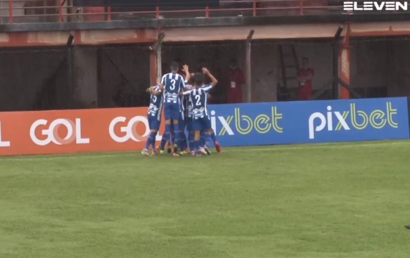 Jogadores do Ava&iacute; comemoram mais um gol na partida – Foto: Reprodu&ccedil;&atilde;o/Eleven Sports