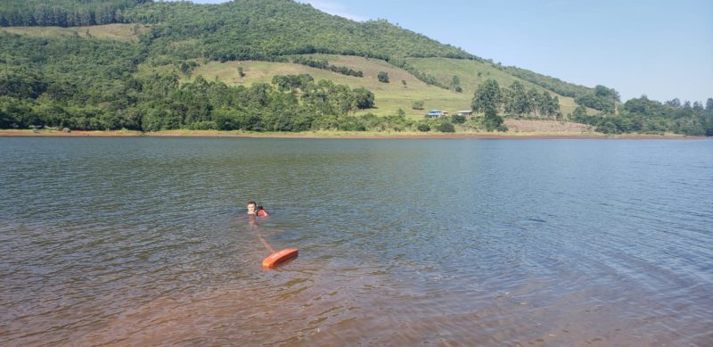 homem de 32 anos morreu afogado no rio Canoas &#8211; Foto: Corpo de Bombeiros/ND