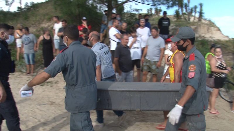Naufrágio em Laguna deixou três pessoas mortas – Foto: Gustavo Souza/NDTV