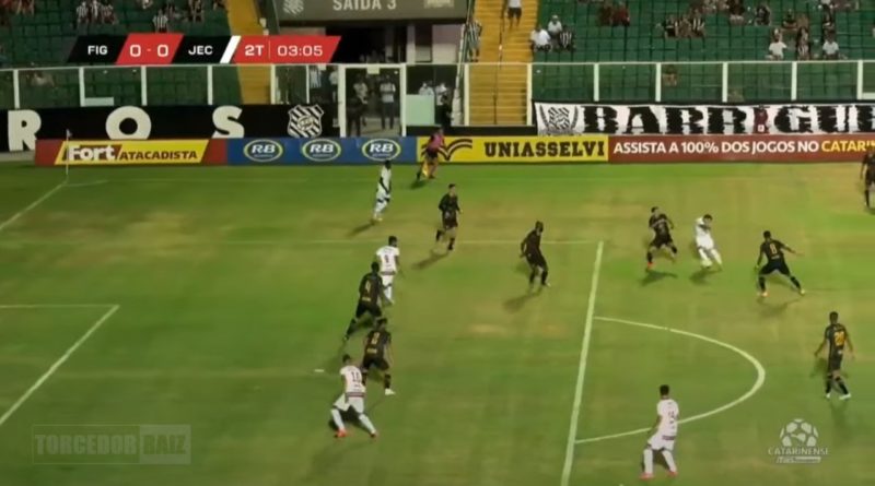 Uelber balan&ccedil;ou a rede, mas assistente anulou o gol que poderia dar a vit&oacute;ria ao Tricolor – Foto: Reprodu&ccedil;&atilde;o/Internet