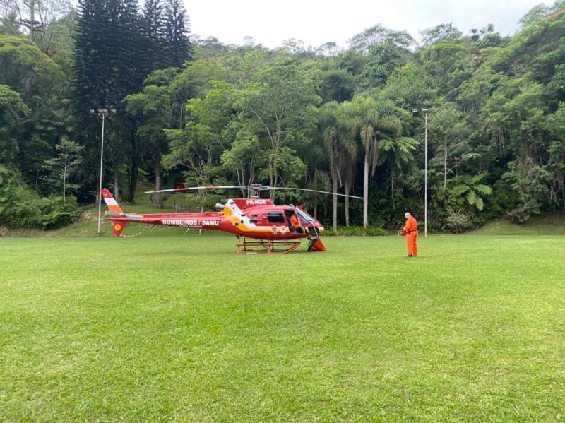 Aeronave Arcanjo 01 prestou apoio para as equipes de Santo Amaro da Imperatriz, Palhoça e Rancho Queimado &#8211; Foto: CBMSC/Divulgação/ND
