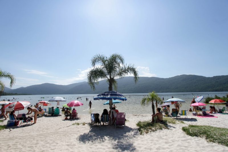 Lagoa do Peri, no Sul da Ilha, &eacute; mais um recanto de Florian&oacute;polis – Foto: Leo Munhoz/ND