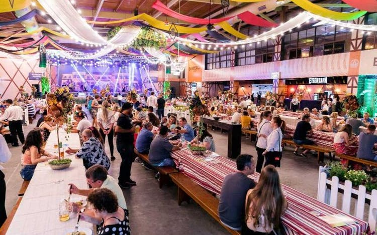 Festa est&aacute; amea&ccedil;ada pelo aumento dos casos de Covid-19 e Influenza em Blumenau – Foto: Daniel Zimmermann