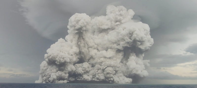 Vulcão de Tonga &#8211; Foto: Tonga Geological Services/Reuters