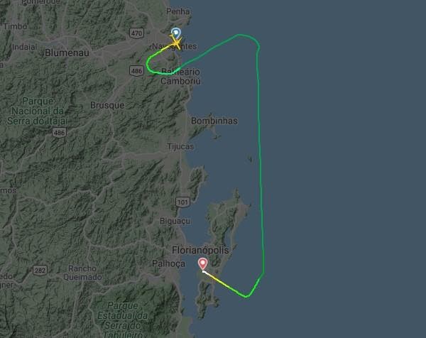 Voo da cantora Maiara, dupla com Maraisa em SC, precisou fazer pouso de emerg&ecirc;ncia em Florian&oacute;polis – Foto: Reprodu&ccedil;&atilde;o/Internet/FlightRadar
