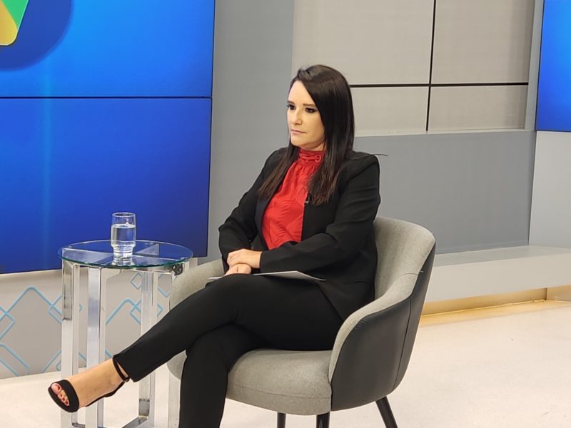 Cl&aacute;udia Prud&ecirc;ncio foi eleita a primeira mulher presidente da OAB em Santa Catarina. A ordem aprovou a participa&ccedil;&atilde;o de 50% de mulheres nas chapas formadas para elei&ccedil;&otilde;es