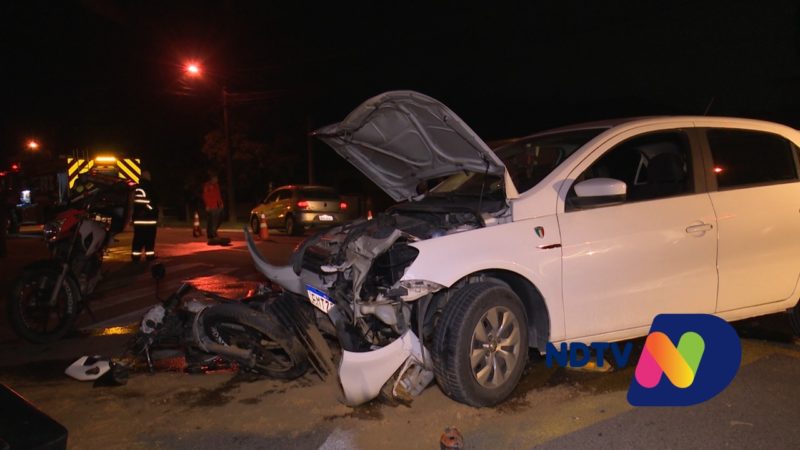 Jovem morreu ap&oacute;s acidente entre carro e moto – Foto: Gladionor Ramos/NDTV