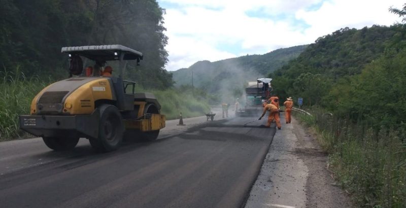 Tr&acirc;nsito no local ficar&aacute; em sistema de siga e pare enquanto os servi&ccedil;os persistem – Foto: DNITSC/Divulga&ccedil;&atilde;o