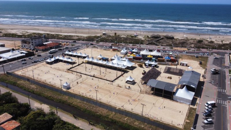 Mundial de Beach Tennis transforma pra&ccedil;a de Balne&aacute;rio Rinc&atilde;o em grande praia – Foto: Divulga&ccedil;&atilde;o/ND