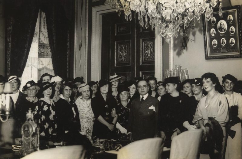 Luta resultou, em 1932, no reconhecimento do direito das mulheres ao voto pelo presidente Get&uacute;lio Vargas – Foto: Reprodu&ccedil;&atilde;o/NDTV RecordTV