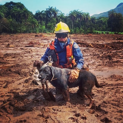 Bombeiro do Batalh&atilde;o de Blumenau que ir&aacute; a Petr&oacute;polis j&aacute; atuou na trag&eacute;dia de Brumadinho, em Minas Gerais – Foto: Acervo pessoal