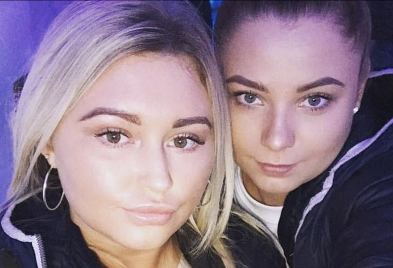 Mallon e Lydia, o casal expulso de casa ap&oacute;s o flagra de um beijo – Foto: Reprodu&ccedil;&atilde;o