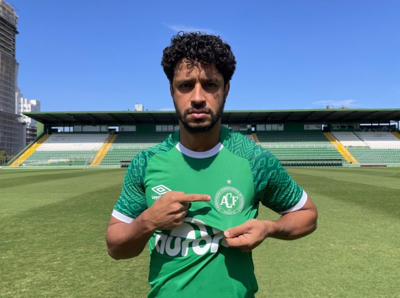 L&eacute;o deixa o nome marcado na Chapecoense – Foto: Chapecoense/Divulga&ccedil;&atilde;o/ND