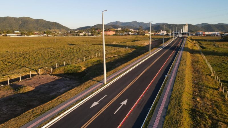 Anel de Contorno na Av. Gaspar Helmuth Wehmuth – Foto: Thiago Phillips