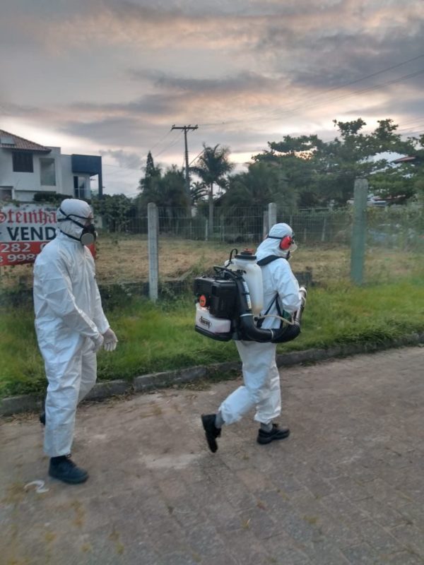 Aplica&ccedil;&atilde;o do inseticida ser&aacute; realizada neste final de semana, nos bairros Campeche e Lagoa da Concei&ccedil;&atilde;o – Foto: PMF/Divulga&ccedil;&atilde;o/ND