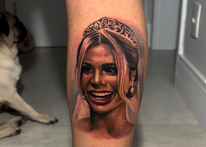 Tatuagem ocupou panturrilha de MC Guim&ecirc; – Foto: Internet/Reprodu&ccedil;&atilde;o/ND