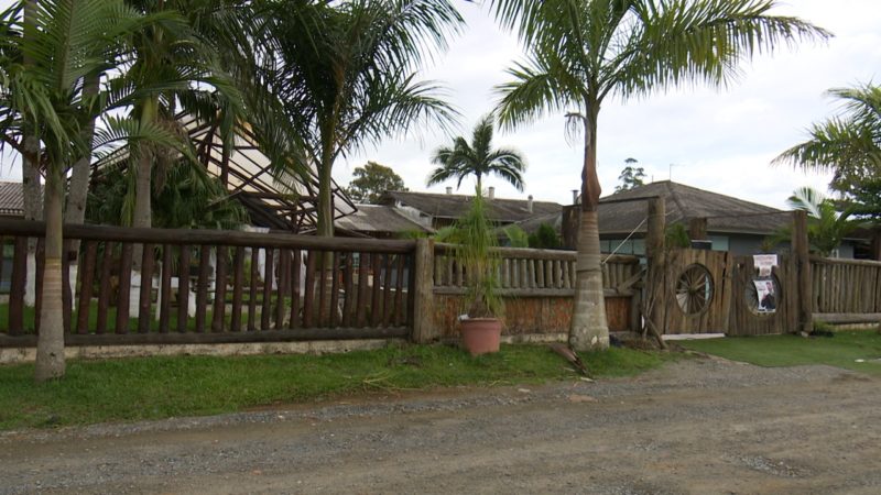 O espa&ccedil;o de eventos conta com piscina, playground e amplo espa&ccedil;o de jardim – Foto: Gladiomor Ramos / NDTV