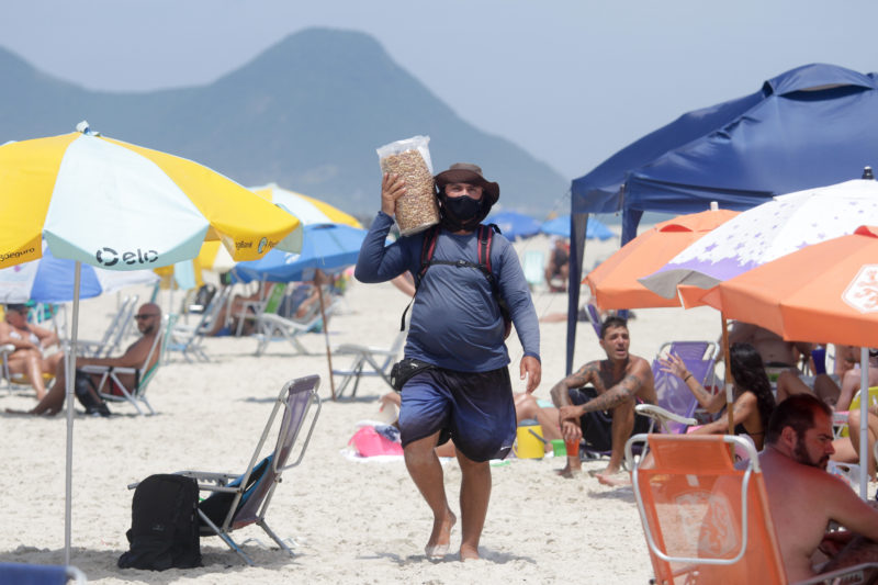 Temporada de verão na Praia dos Açores. Florianópolis, Santa