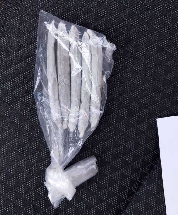 Maconha foi encontrada no ve&iacute;culo – Foto: PCSC/Divulga&ccedil;&atilde;o/ND