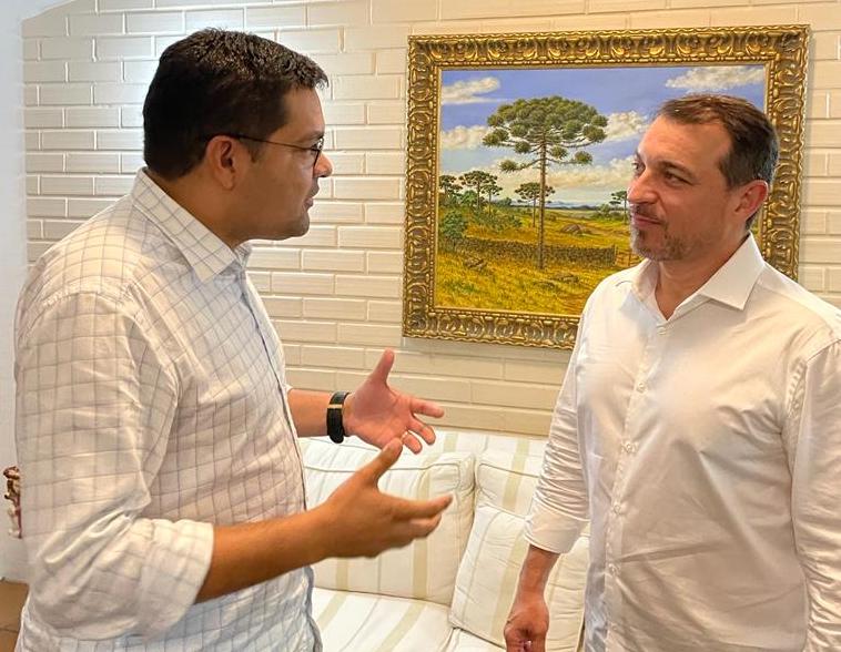 Vereador Obadias Benones conversou com o Governador Mois&eacute;s sobre facilitar o pagamento do Kit Celesc para pessoas com baixa renda- Foto: Divulga&ccedil;&atilde;o/NDmais