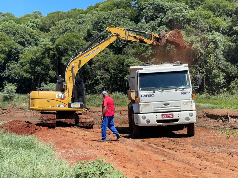 No Lajeado S&atilde;o Jos&eacute;, foi feita uma limpeza mecanizada do lodo sedimentado, que permitiu a reabertura do canal de entrada e aumentou a capacidade de armazenamento – Foto: Divulga&ccedil;&atilde;o