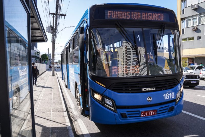 Ônibus de Biguaçu, para ilustrar o transporte público gratuito no dia das eleições