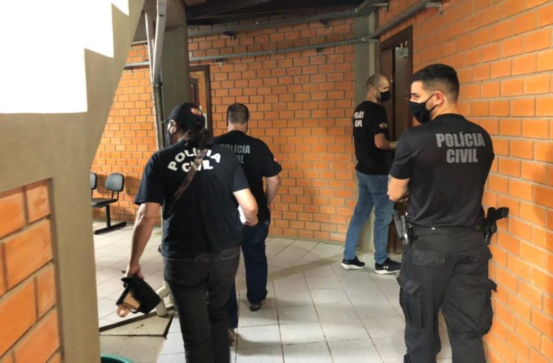 Opera&ccedil;&atilde;o prendeu cinco servidores p&uacute;blicos e um ex-prefeito em Sang&atilde;o – Foto: Pol&iacute;cia Civil/Divulga&ccedil;&atilde;o ND