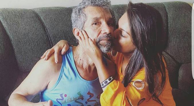 Pai de Paulinha Abelha ainda n&atilde;o sabe da morte da filha – Foto: Reprodu&ccedil;&atilde;o/Internet