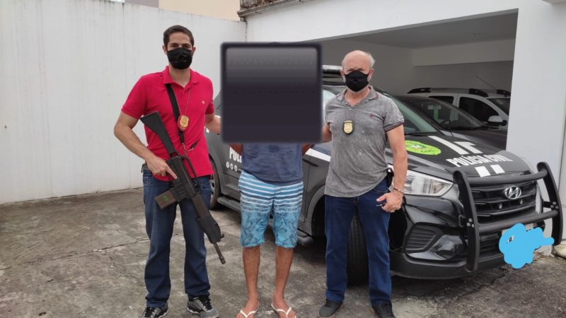 O homem tem passagens pela pol&iacute;cia, como em crimes violentos, j&aacute; tendo sido condenado por crime de roube. – Foto: Pol&iacute;cia Civil