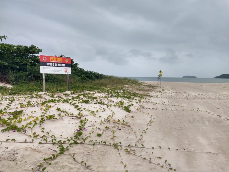 Praia da Daniela fica localizada no Norte da Ilha – Foto: Arquivo/Corpo de Bombeiros SC/Divulga&ccedil;&atilde;o