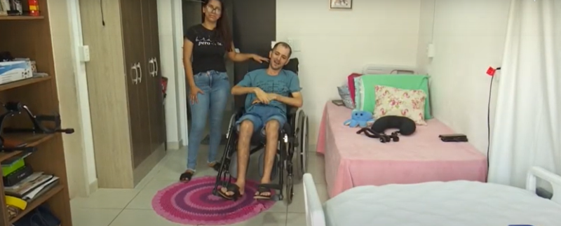 Quarto de Kennidy foi adaptado a nova realidade do bombeiro volunt&aacute;rio e equipamentos comprados – Foto: Reprodu&ccedil;&atilde;o V&iacute;deo