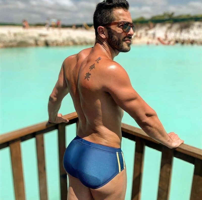 Ainda dá tempo para você conseguir o seu bumbum na nuca