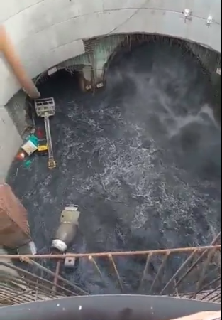 &Aacute;gua suja inundou local de obras da Linha 6 do metr&ocirc; de SP onde ocorreu o desmoronamento – Foto: Reprodu&ccedil;&atilde;o internet