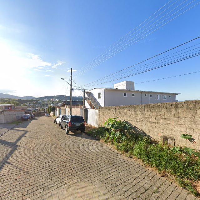Um homem foi morto na rua Irineu Pavan, no bairro Serraria, em S&atilde;o Jos&eacute; – Foto: Google Street View/Reprodu&ccedil;&atilde;o/ND