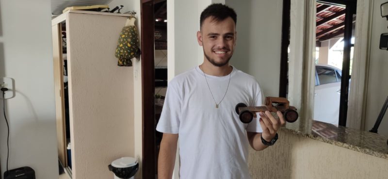 Jovem do meme Marco Véio mostra como está oito anos depois do meme