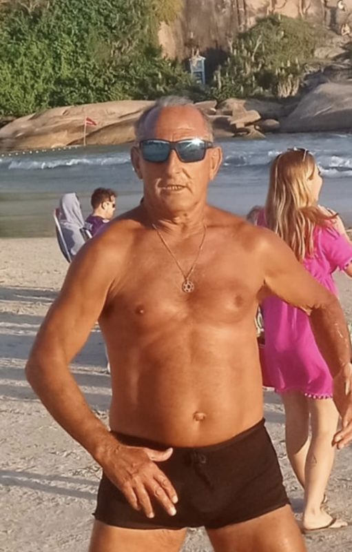 Vaidoso, se exibia com o corpo malhado aos sessenta e poucos anos –