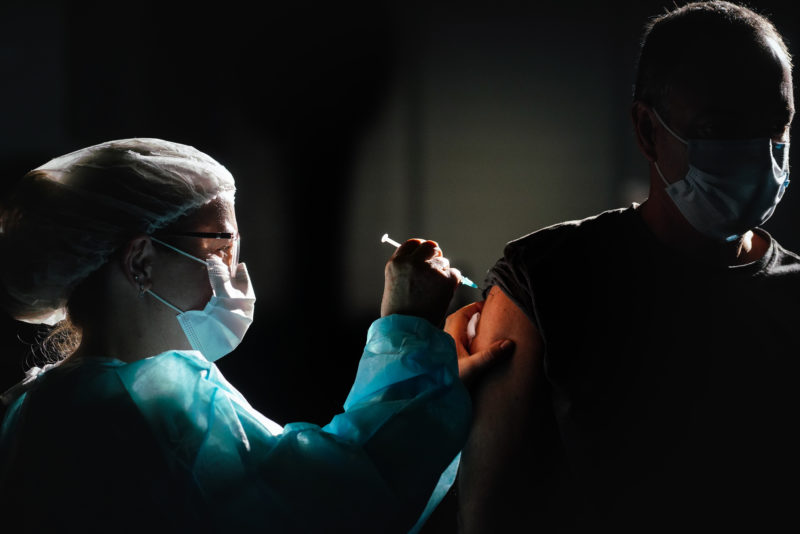 Chapec&oacute; inicia aplica&ccedil;&atilde;o de quarta dose contra a Covid em idosos acima de 80 anos – Foto: Ricardo Wolffenbuttel/Governo de SC/ND