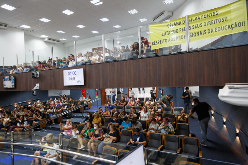 Plen&aacute;rio da C&acirc;mara lotado com a presen&ccedil;a de grevistas – Foto: Davi Spuldaro-CVI/ND