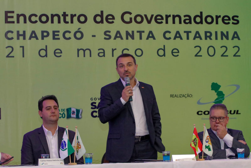 Assinatura ocorreu durante o encontro dos governadores do Codesul. – Foto: Mauricio Vieira/SECOM-SC/ND