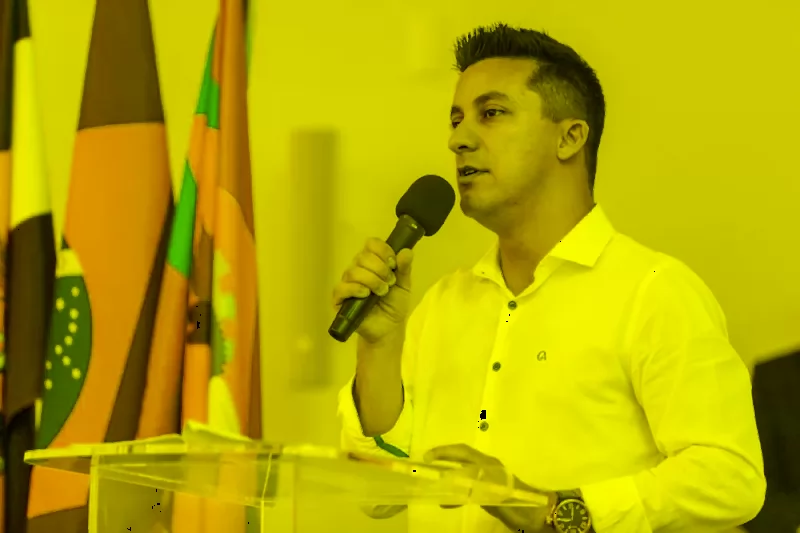 Prefeito de Bra&ccedil;o do Norte, Beto Marcelino, assinou decreto liberando m&aacute;scaras na cidade – Foto: Prefeitura Bra&ccedil;o do Norte/ Diviulga&ccedil;&atilde;o/ ND