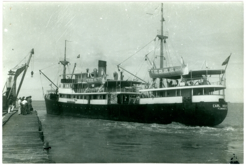 Navios da Empresa Nacional de Navega&ccedil;&atilde;o Hoepcke traziam mercadorias do exterior para a Capital – Foto: Acervo Instituto Carl Hoepcke/Divulga&ccedil;&atilde;o/ND