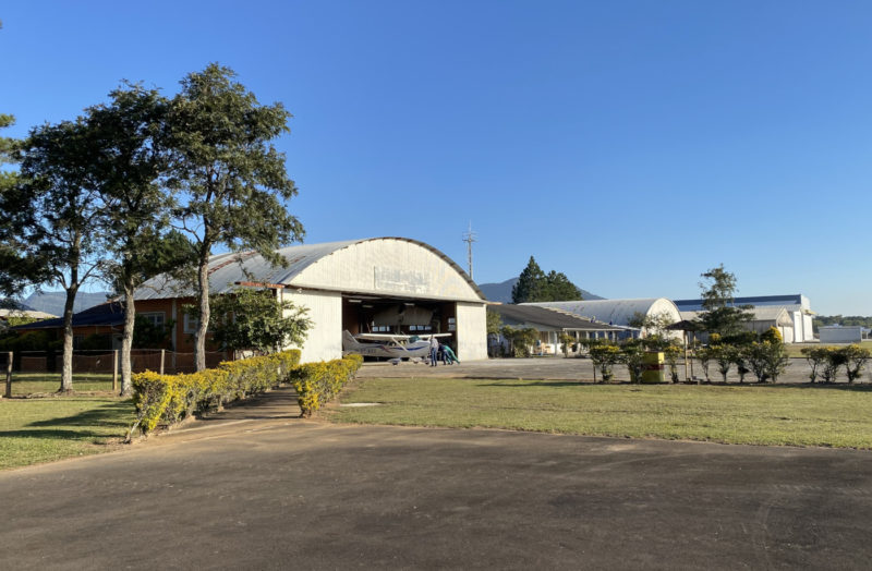 Empres&aacute;rios sinalizam desejo de operar com voos comerciais no Aeroporto Helmuth Baumgarten, em Lontras. – Foto: Divulga&ccedil;&atilde;o/ASCOM Rio do Sul/ND