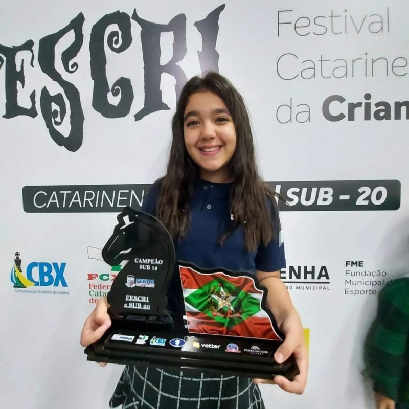 Brasileira Julia Alboredo é vice campeã de xadrez em torneio da