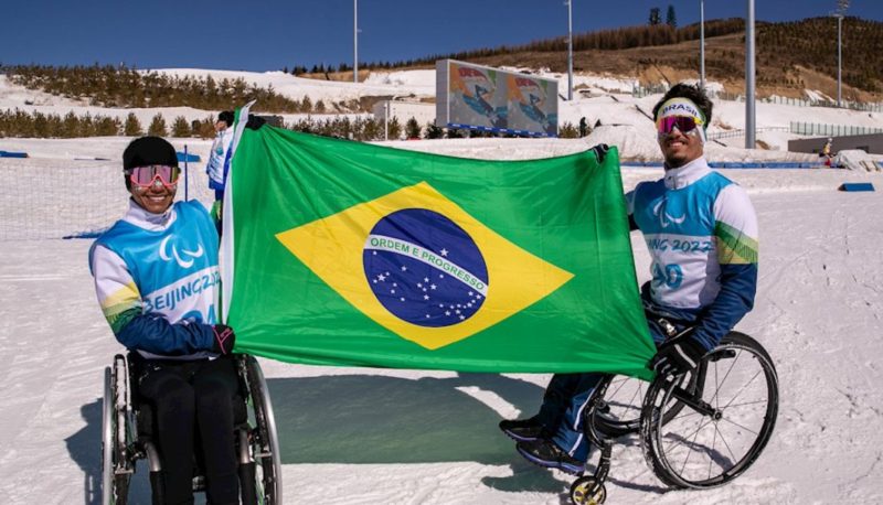 Aline Rocha e Cristian Ribeiro ser&atilde;o os porta-bandeiras brasileiros na abertura dos Jogos Paral&iacute;mpicos de Inverno de Pequim – Foto: CBDN/Divulga&ccedil;&atilde;o/ND